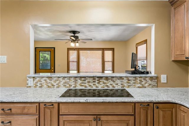 601 Bond AVE, Chesapeake, VA 23323