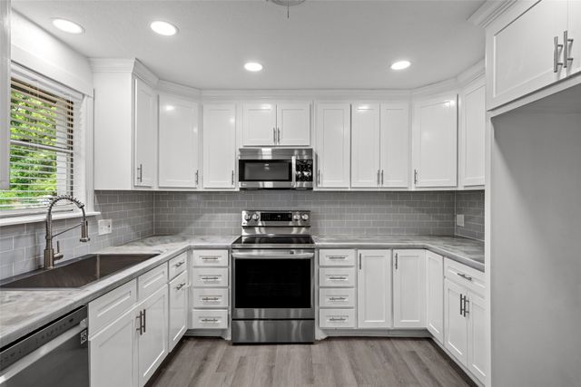 2001 Brenda Avenue, Denison, TX 75020