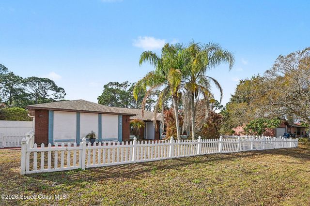 796 Emerson Drive NE, Palm Bay, FL 32907