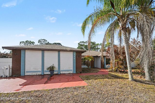 796 Emerson Drive NE, Palm Bay, FL 32907