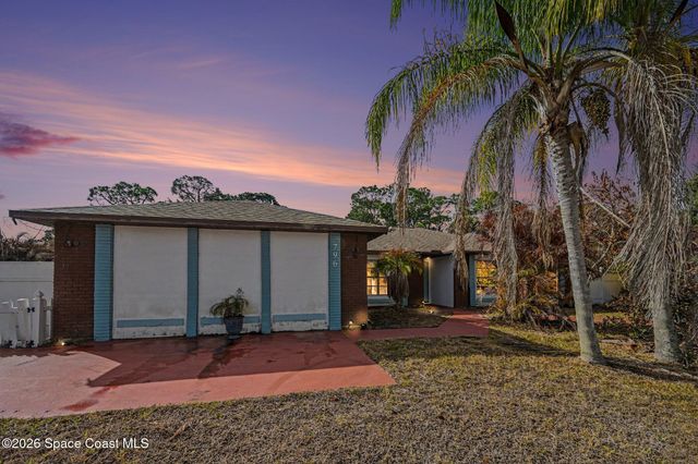 796 Emerson Drive NE, Palm Bay, FL 32907