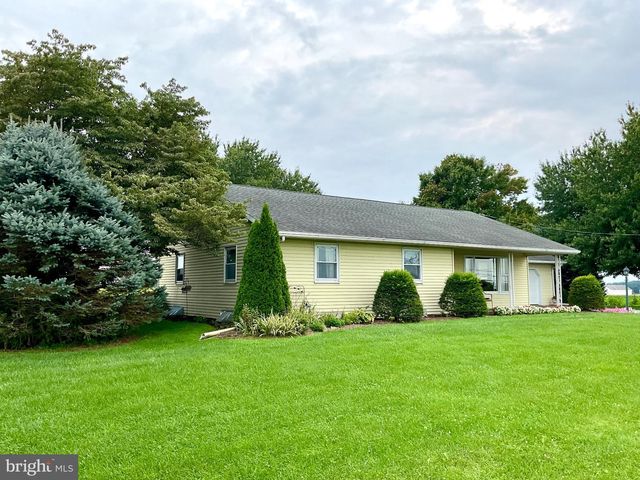 1127 LANDISVILLE RD, Manheim, PA 17545