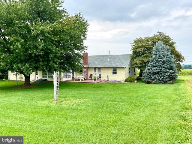 1127 LANDISVILLE RD, Manheim, PA 17545
