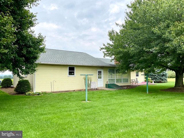 1127 LANDISVILLE RD, Manheim, PA 17545