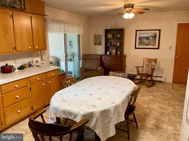 1127 LANDISVILLE RD, Manheim, PA 17545