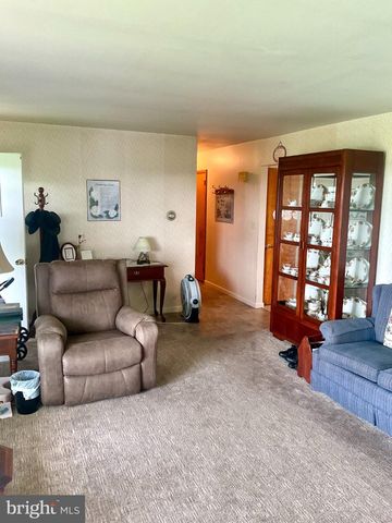 1127 LANDISVILLE RD, Manheim, PA 17545