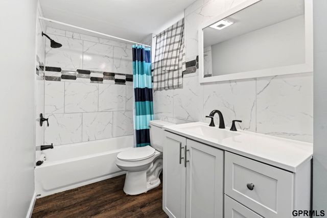 6442 Read Street, Omaha, NE 68152
