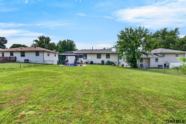 6442 Read Street, Omaha, NE 68152