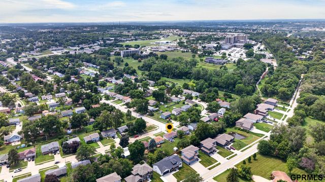 6442 Read Street, Omaha, NE 68152