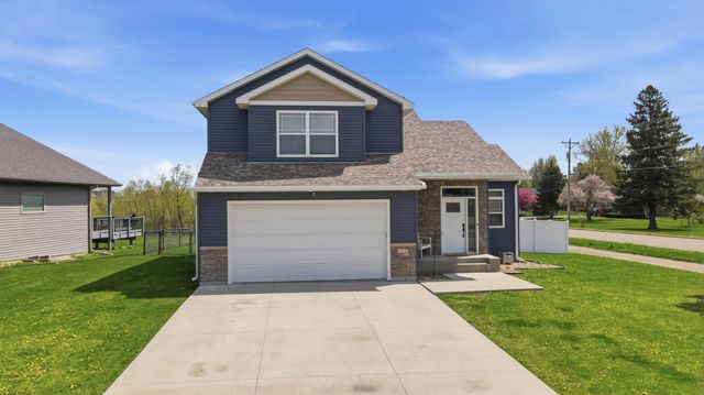 1300 18th Drive NE, Austin, MN 55912