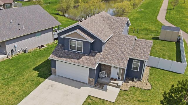 1300 18th Drive NE, Austin, MN 55912