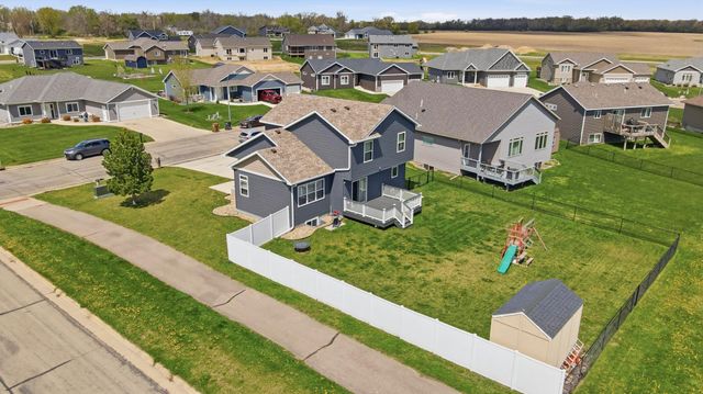 1300 18th Drive NE, Austin, MN 55912