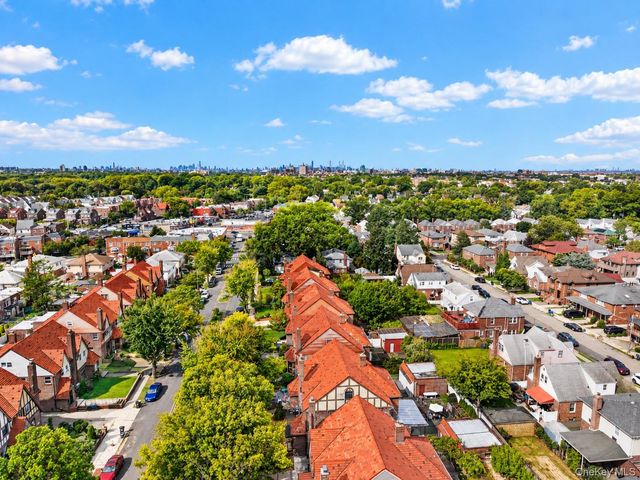 189-33 46th Avenue, Flushing, NY 11358