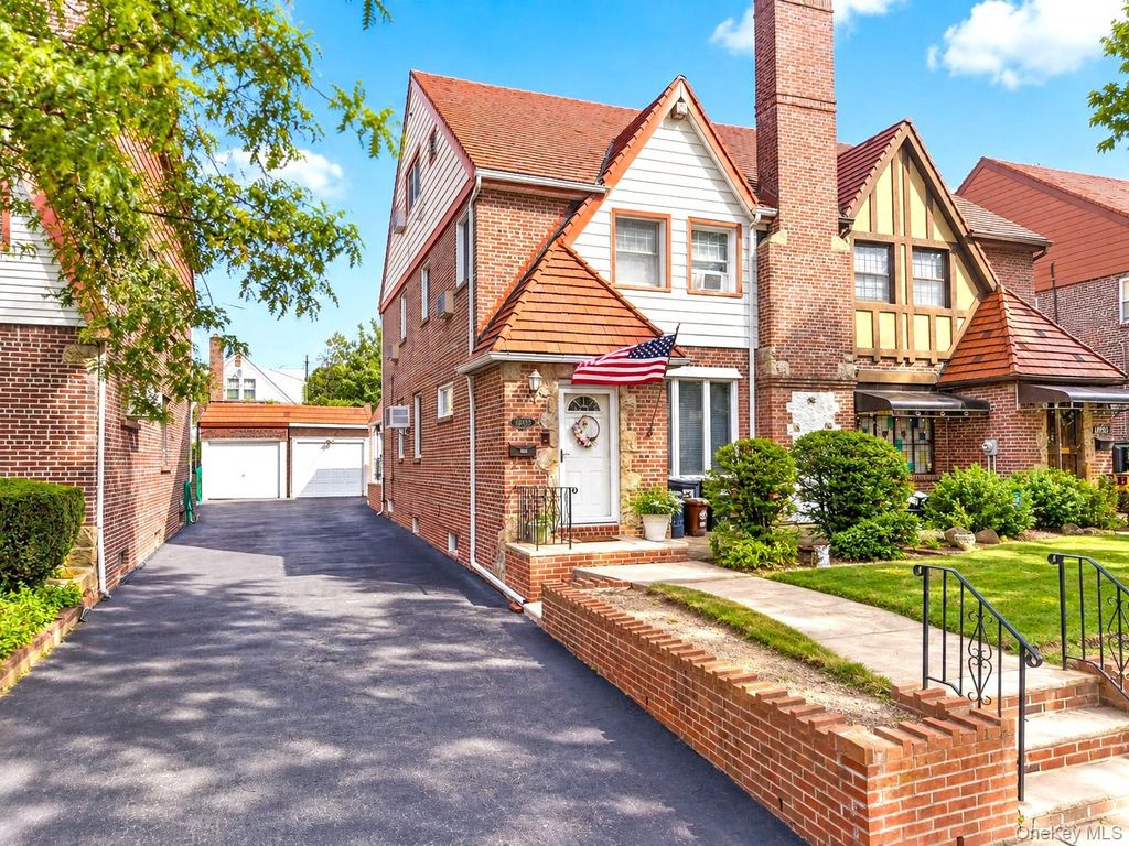 189-33 46th Avenue, Flushing, NY 11358 — exterior