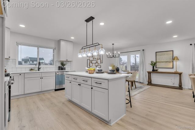 43935 Harsdale Drive, Canton Charter Township, MI 48187