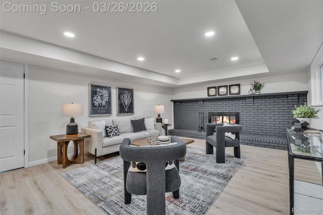 43935 Harsdale Drive, Canton Charter Township, MI 48187