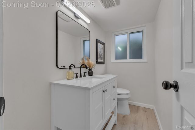 43935 Harsdale Drive, Canton Charter Township, MI 48187