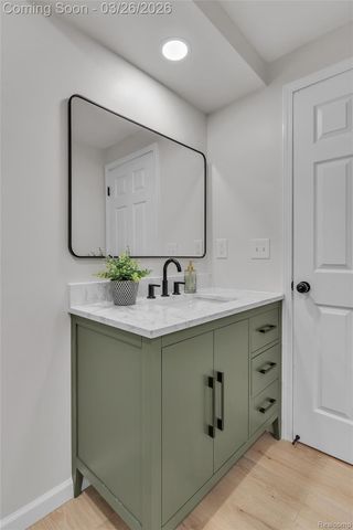 43935 Harsdale Drive, Canton Charter Township, MI 48187