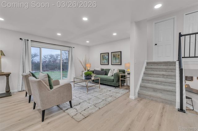 43935 Harsdale Drive, Canton Charter Township, MI 48187