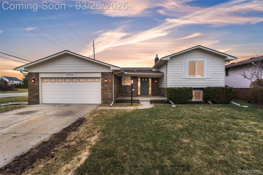 43935 Harsdale Drive, Canton Charter Township, MI 48187