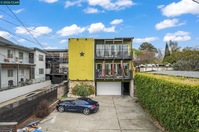 2327 10th Street 4, Berkeley, CA 94710