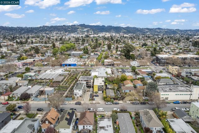 2327 10th Street 4, Berkeley, CA 94710