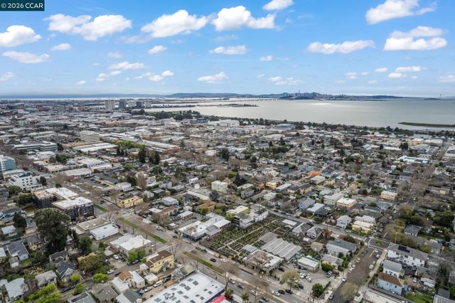 2327 10th Street 4, Berkeley, CA 94710