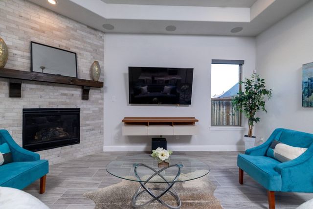 7613 Newtown, The Colony, TX 75056