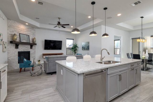 7613 Newtown, The Colony, TX 75056