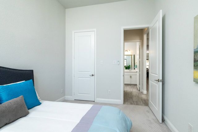 7613 Newtown, The Colony, TX 75056