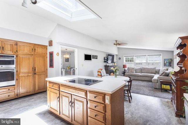 526 N SHIPLEY ST, Seaford, DE 19973