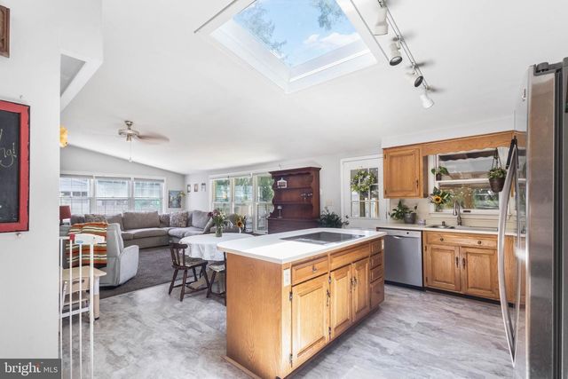 526 N SHIPLEY ST, Seaford, DE 19973