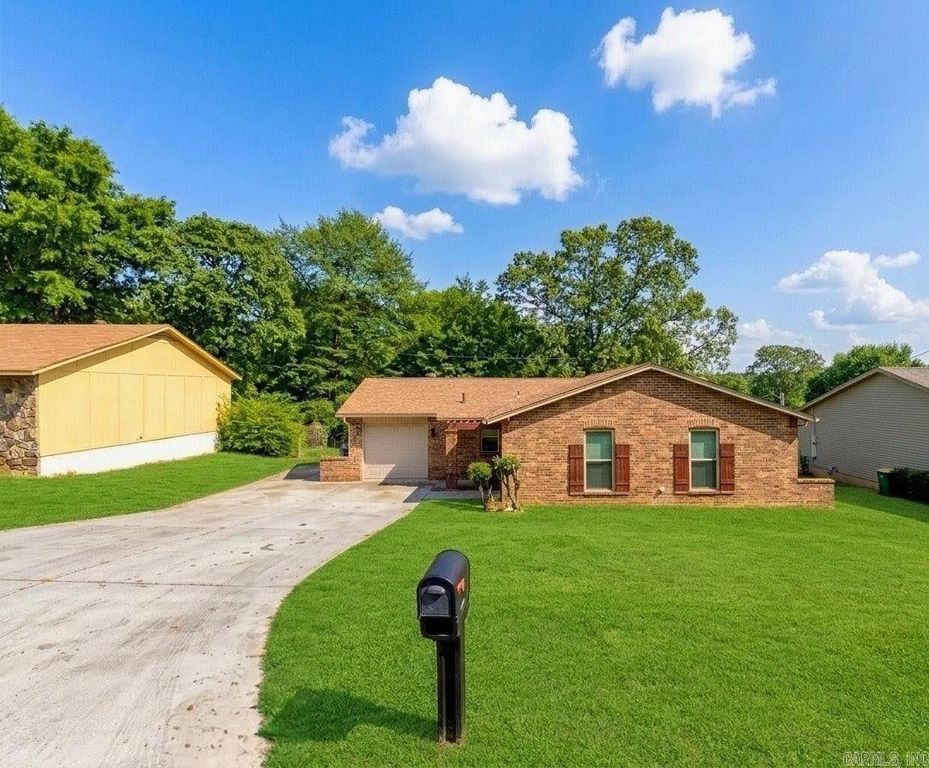 6216 Boyle Park Rd, Little Rock, AR 72204