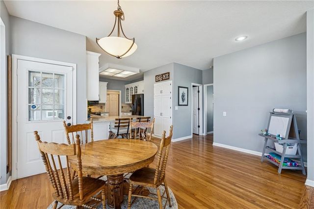 13819 Pembroke Lane, Leawood, KS 66224