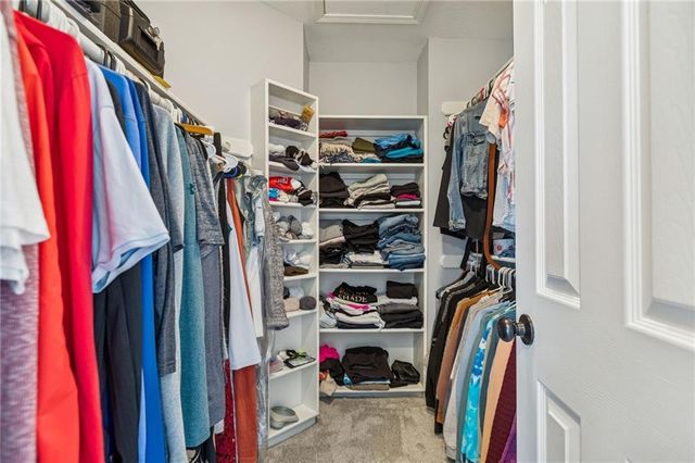 13819 Pembroke Lane, Leawood, KS 66224