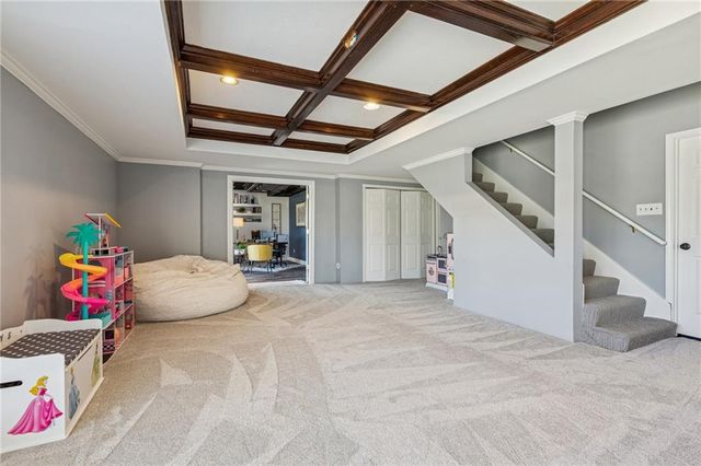 13819 Pembroke Lane, Leawood, KS 66224