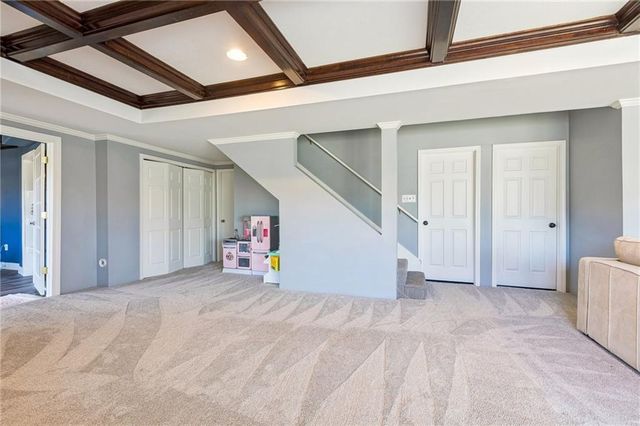 13819 Pembroke Lane, Leawood, KS 66224