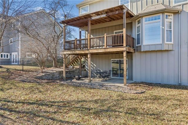 13819 Pembroke Lane, Leawood, KS 66224