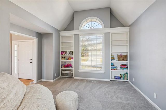 13819 Pembroke Lane, Leawood, KS 66224