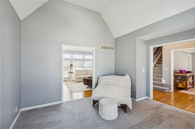 13819 Pembroke Lane, Leawood, KS 66224