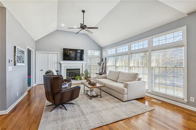 13819 Pembroke Lane, Leawood, KS 66224