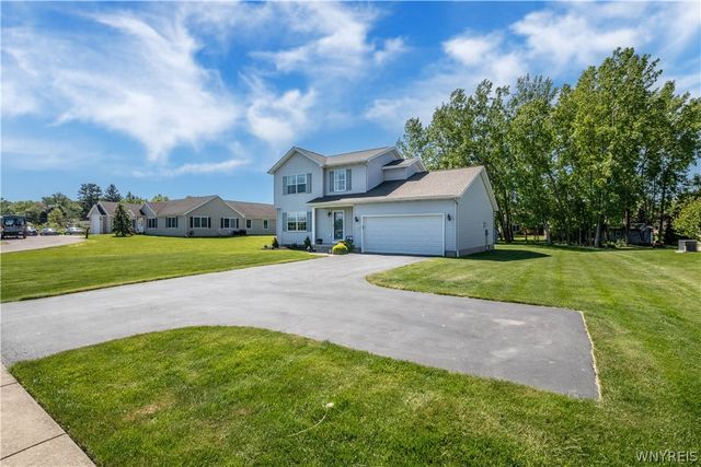 3715 Lakeview Road, Hamburg, NY 14075