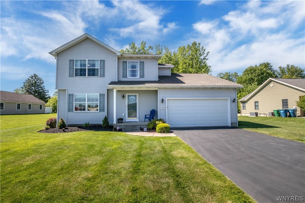 3715 Lakeview Road, Hamburg, NY 14075