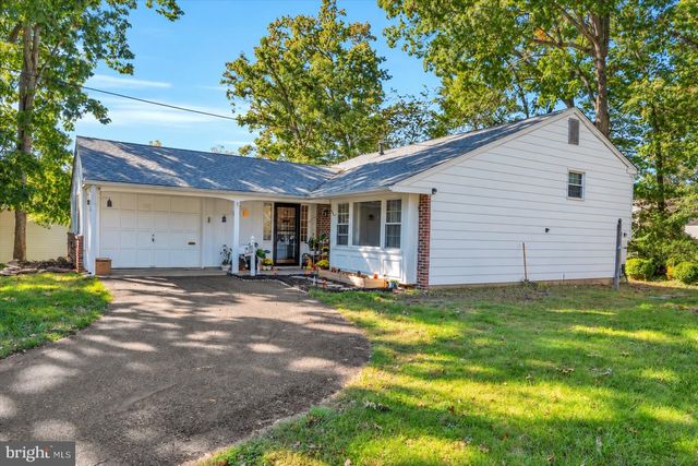 528 REVERE DR, Blackwood, NJ 08012