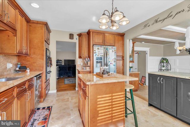 528 REVERE DR, Blackwood, NJ 08012