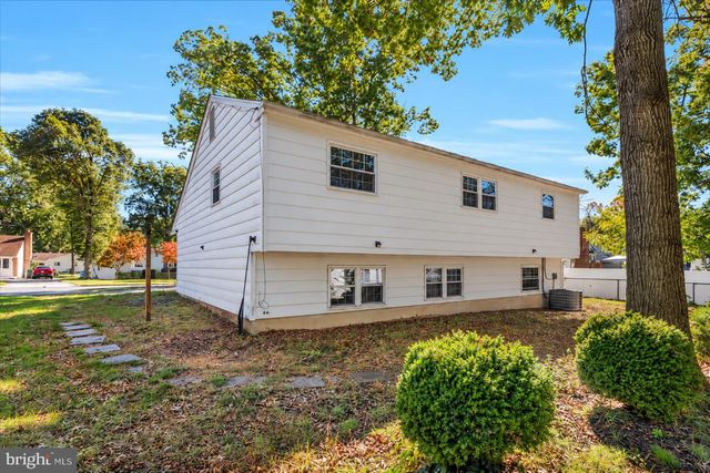 528 REVERE DR, Blackwood, NJ 08012