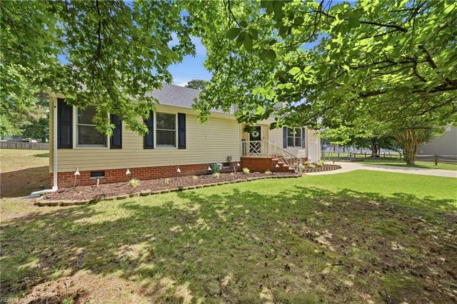 109 Davenport CT, Suffolk, VA 23434