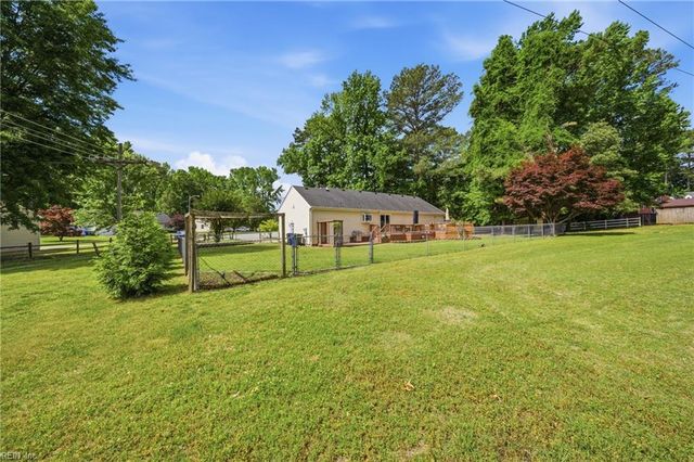 109 Davenport CT, Suffolk, VA 23434