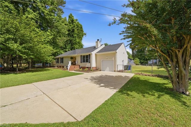 109 Davenport CT, Suffolk, VA 23434