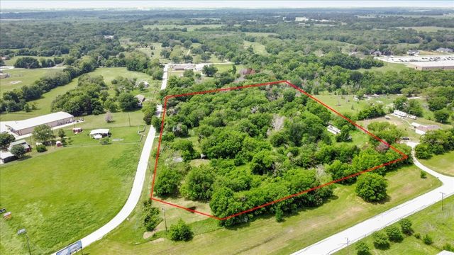 107 N Commerce Street, Kemp, TX 75143